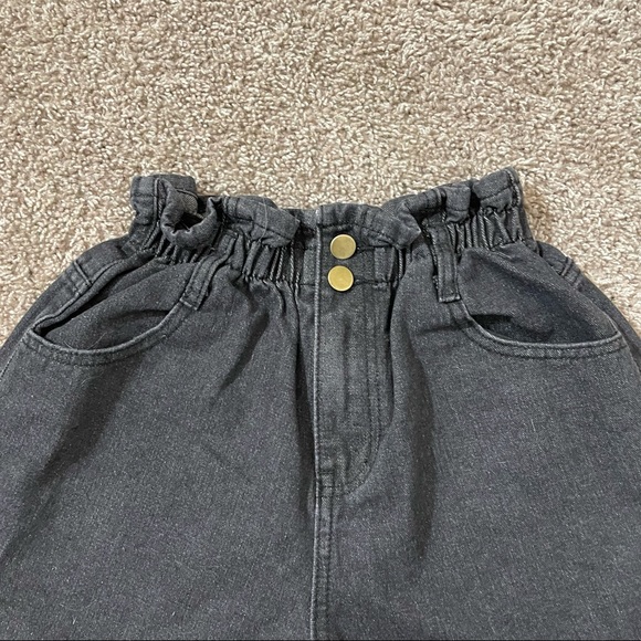 AVA black high waisted light weight jean shorts xs - Picture 2 of 4